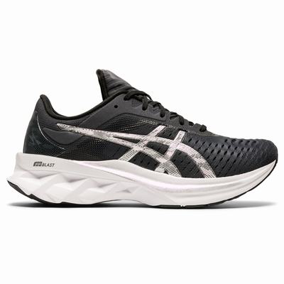 Női Asics Novablast Platinum Futócipő AS4103625 Szürke/Titán